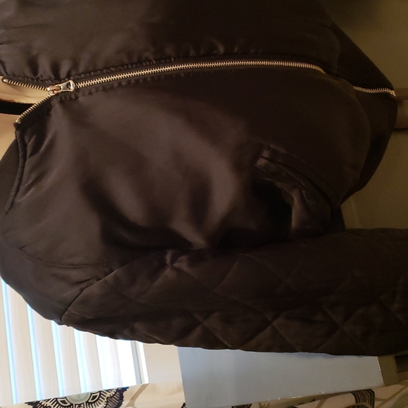 Bomber - Picture 3 of 3